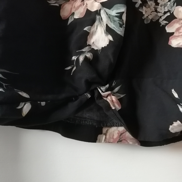 Floral long sleeve - Picture 4 of 6